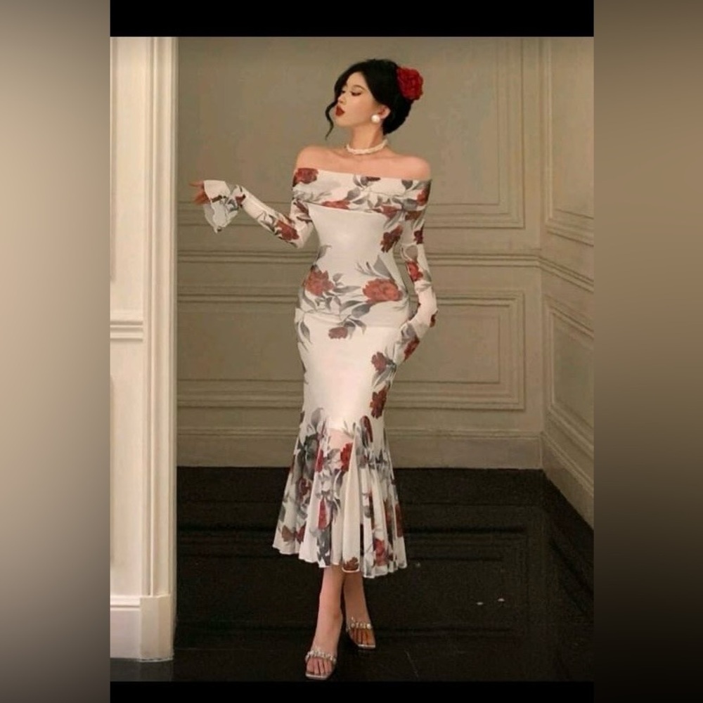 Elegant Floral Off-Shoulder Maxi Dress